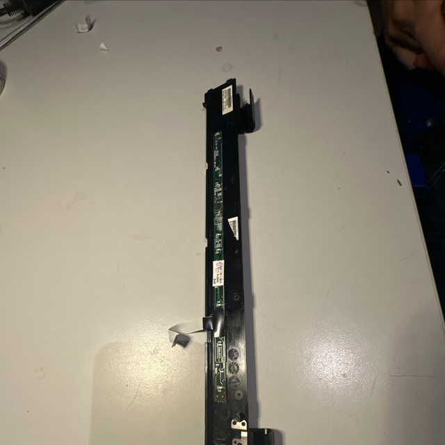 1080-Original HP Laptop Scharnierabdeckung Media Leiste mit Platine – SPS: 450815-001 – Ersatzteil