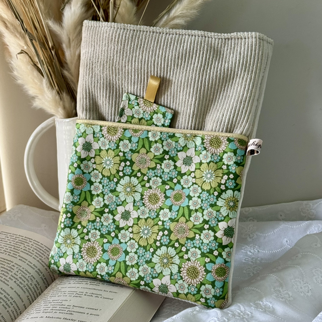 Pochette à livre et son signet Daisy Meadow