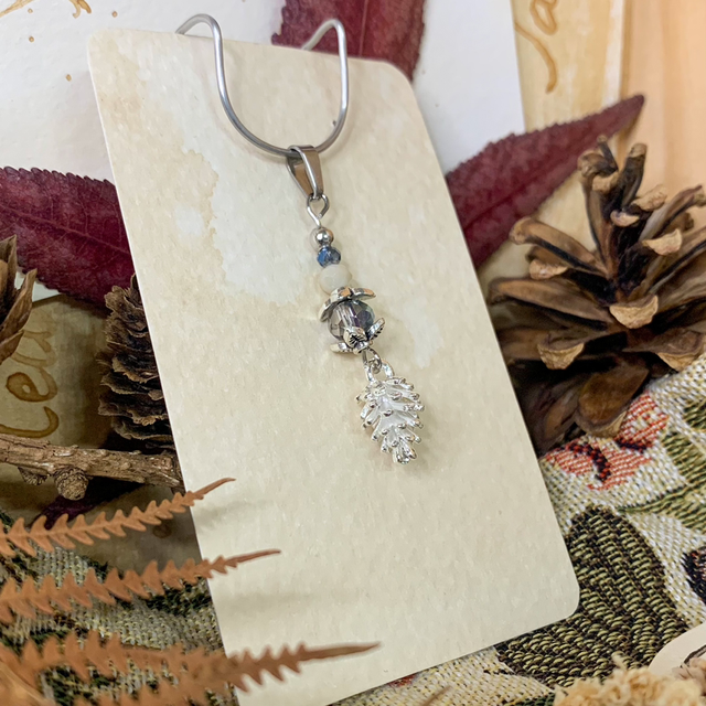 Collier - Fruit de l'Hiver argenté 