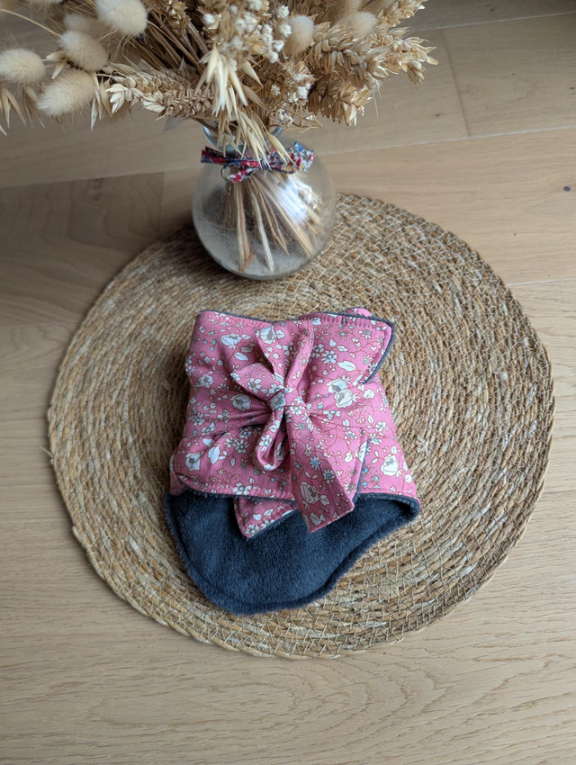 Bouillotte avec sangles