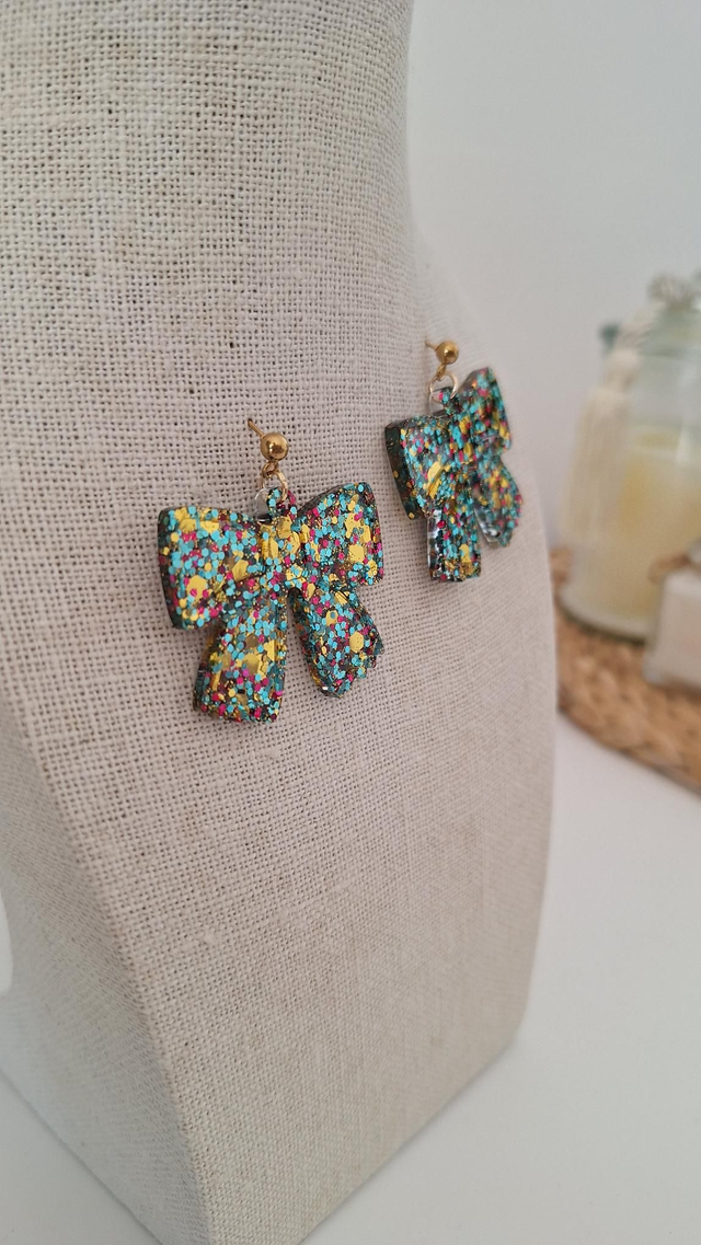 Boucles oreilles nœuds paillettes turquoises roses dorées 