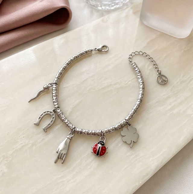 Bracciale Portafortuna con Mano Silver
