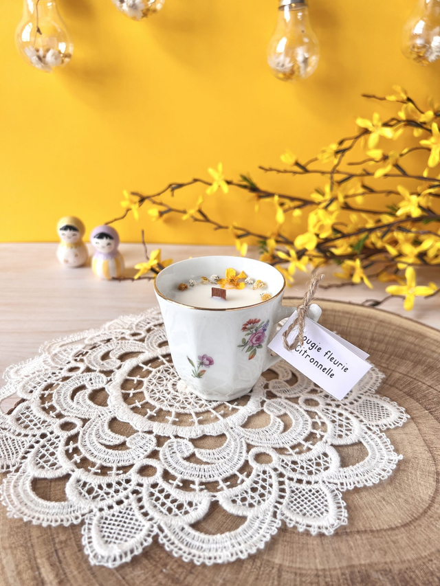 🌼 Bougie Citronnelle - tasse à café "petits bouquets"