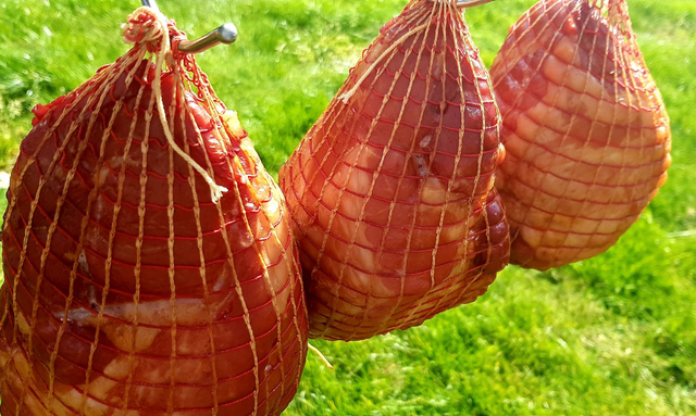 Wędzona szynka kulka / Smoked ham