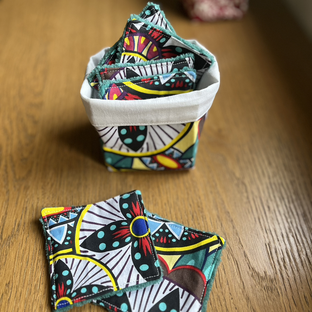 7 lingettes nettoyantes avec panier 