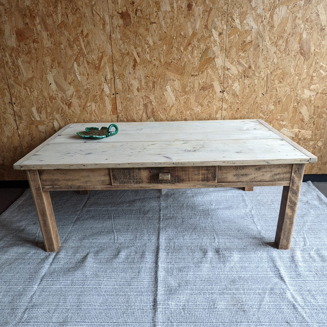 Table basse pied en chêne