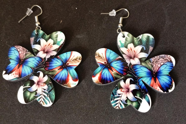 Boucles d'oreilles- Motif Papillons fleuris