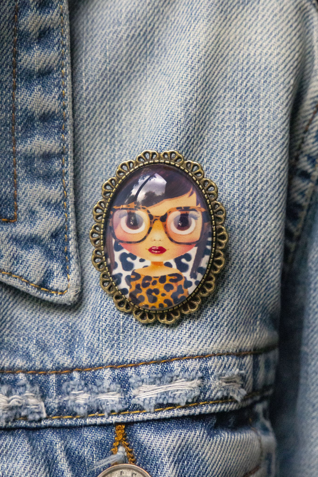 Broche bijou pour veste femme LEONIE