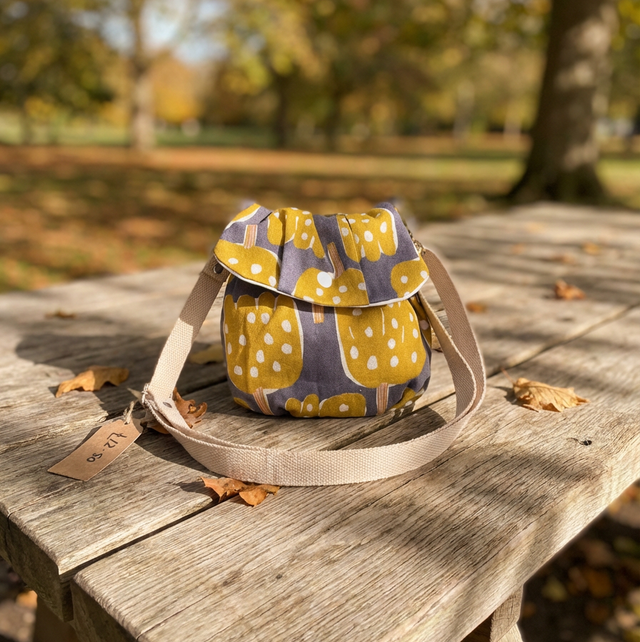 SS104 - Yellow and Grey Mushroom Pattern Crossbody Shoulder Bag