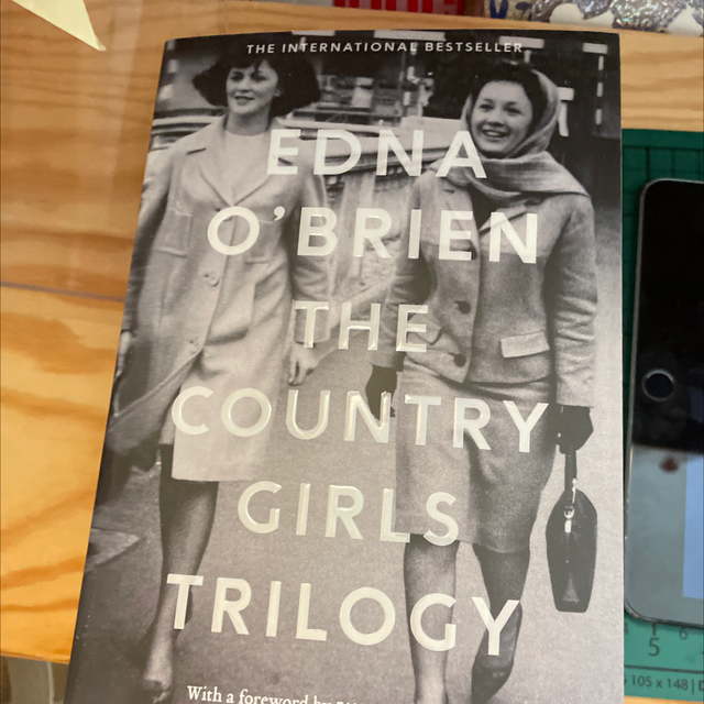 The Country Girls Trilogy – Edna O'Brien