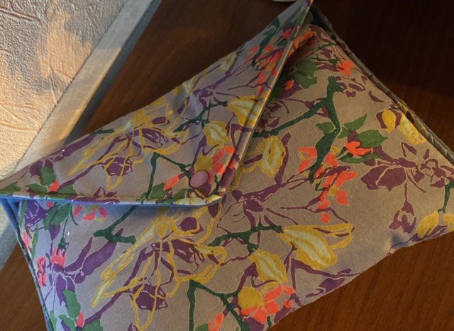 Pochette à livre format poche