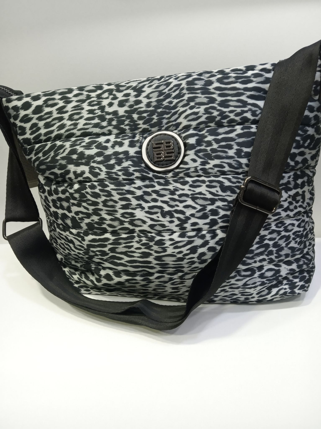 ΤΣΑΝΤΑ ΩΜΟΥ ΣΕ ANIMAL PRINT ΓΚΡΙ