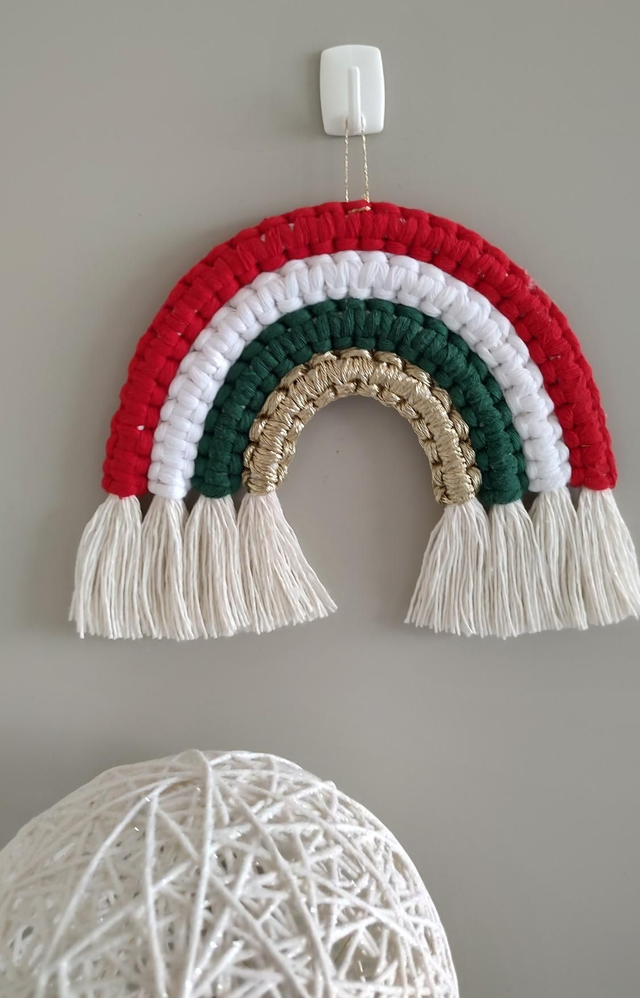 Arc-en-ciel macramé - Déco murale Noël