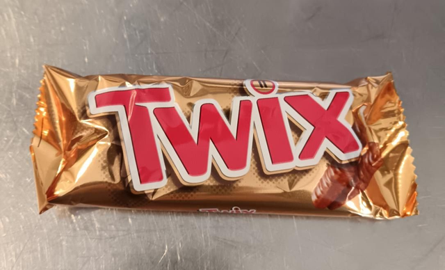 50g Twix