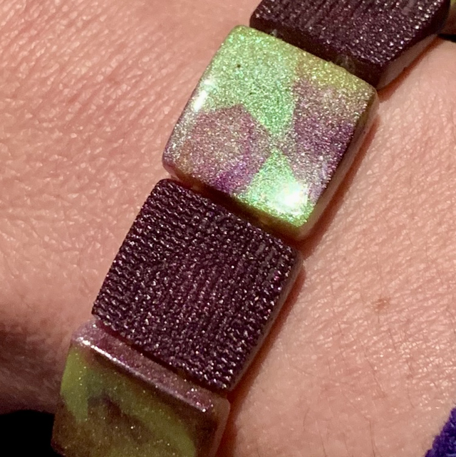 Bracelet Clarys - prune vert doré 