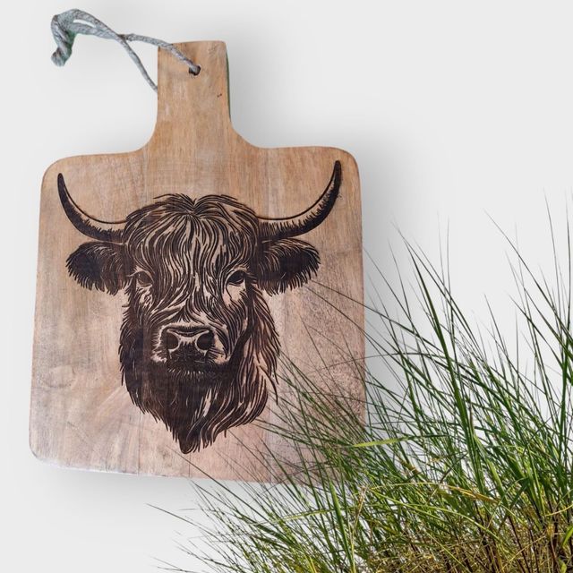 Mangohouten Borrelplank met Hooglander Kop nr 3