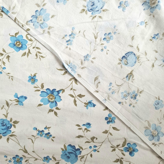Tissus vintage fleurs bleues