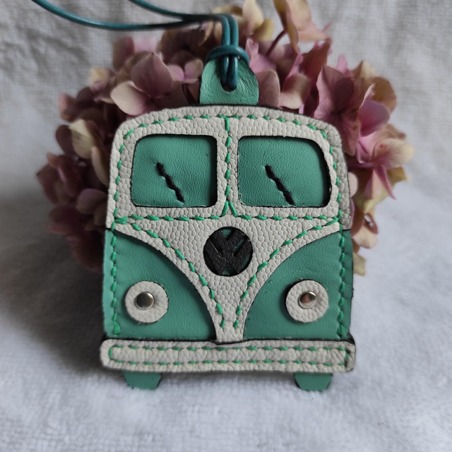 Van en cuir à suspendre 