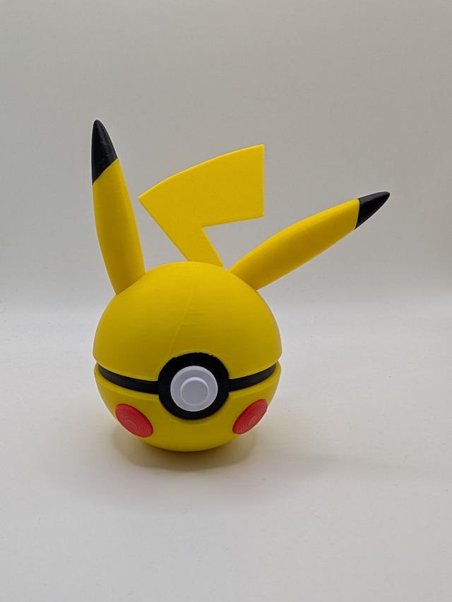 Pikachu Pokeball