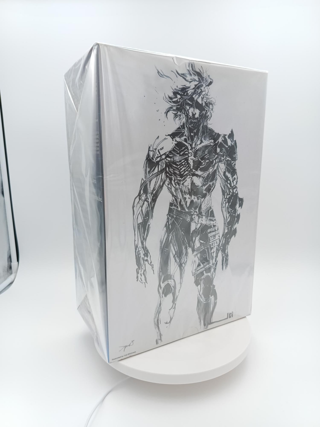 Raiden White Armor Ver. – Metal Gear Solid V: Ground Zeroes