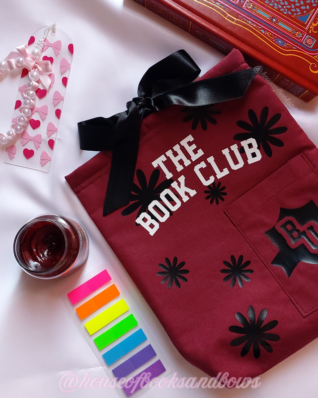 BU The book club book sleeve Bordeau