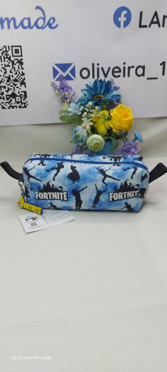 Estojo escolar simples Fortinite 