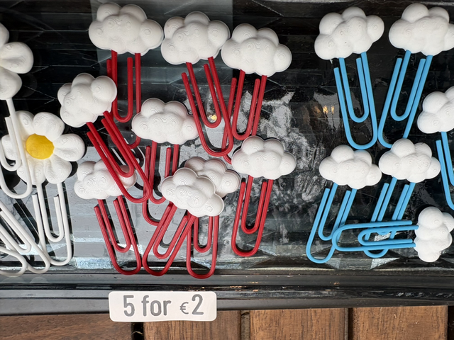Paper clip 5 pc for 2Eur