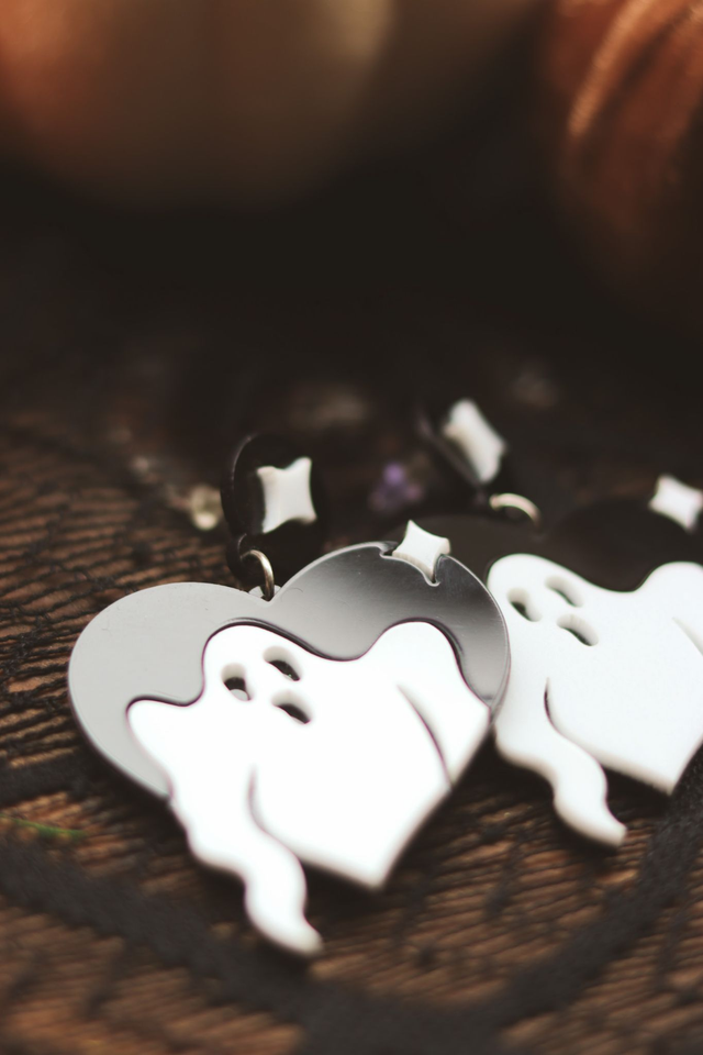 Boucles d'oreille • Ghost