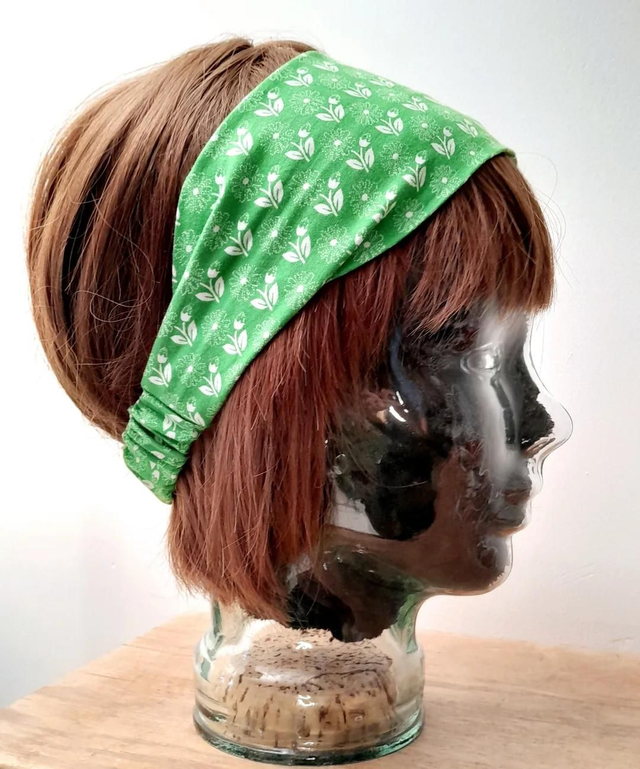 Bandeau plat vert fleurs