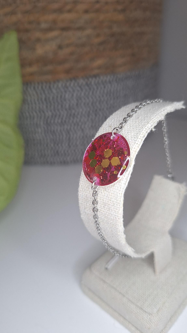 Bracelet rose et paillettes dorées 