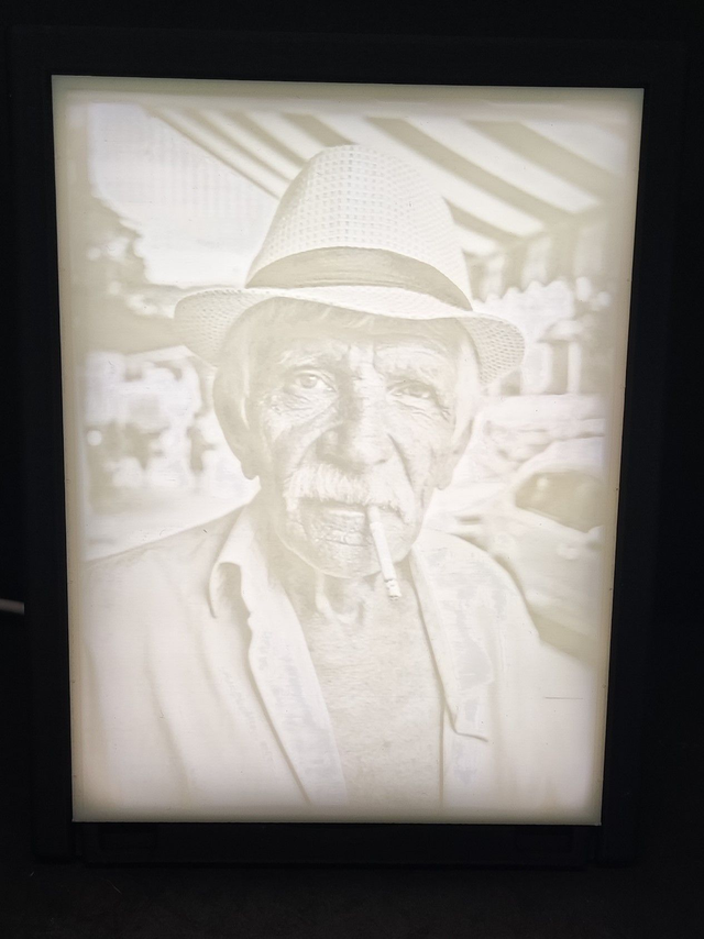 Lithophanies personnalisées – L’art de la lumière