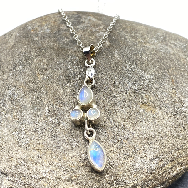 REFURBISHED Moonstone Droplet Pendant Necklace Sterling Silver 18"