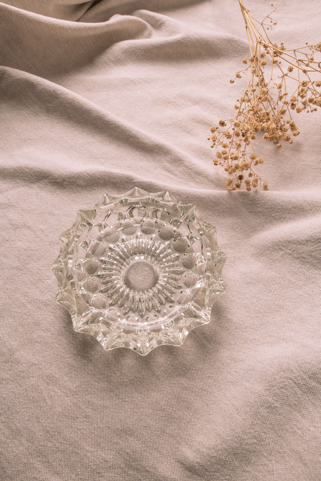 Cendrier vintage en verre ciselé ✨