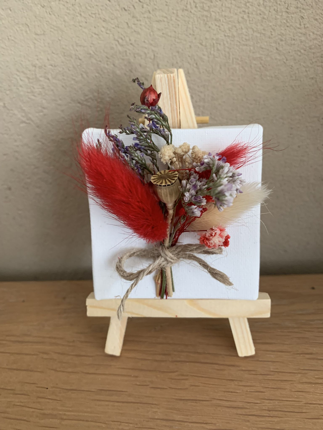 Mini tableau sur son chevalet