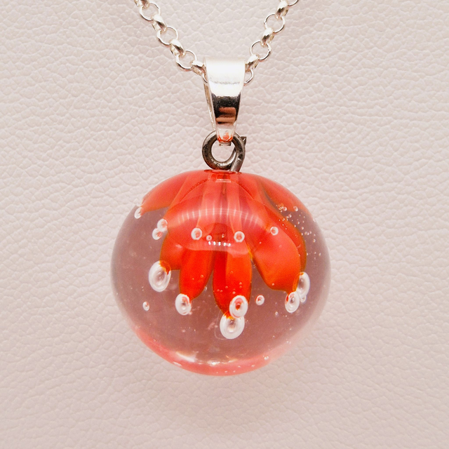 Pendentif Ariel rouge 2