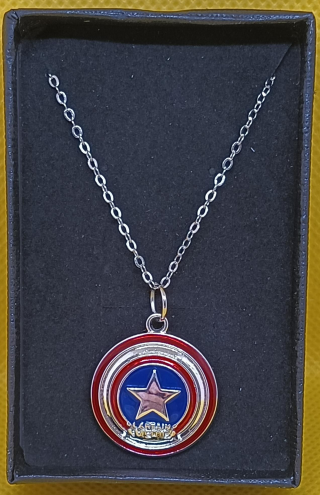 Metal &amp; Enamel Captain America Shield Pendant Necklace.