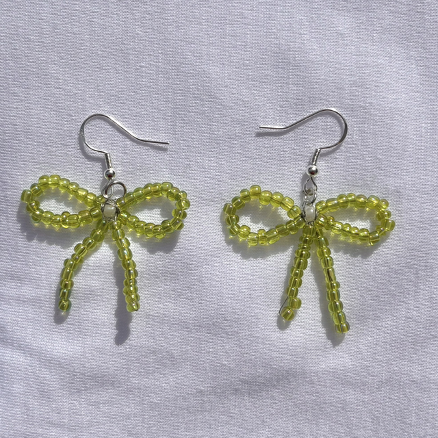 Pistachio Bow Earrings