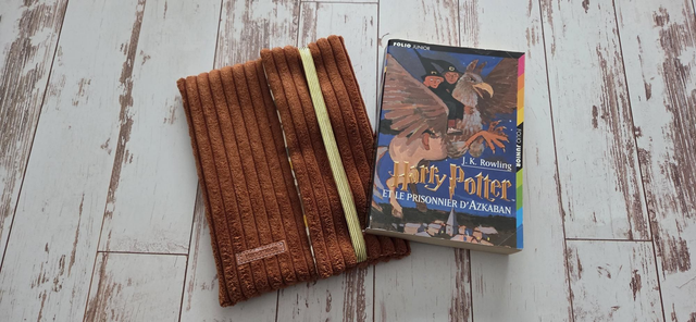 Pochette à livre, velours terracota