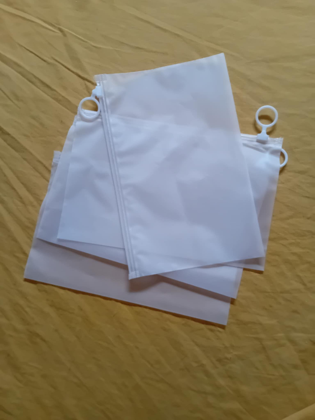 Trousse pour ranger les pièces