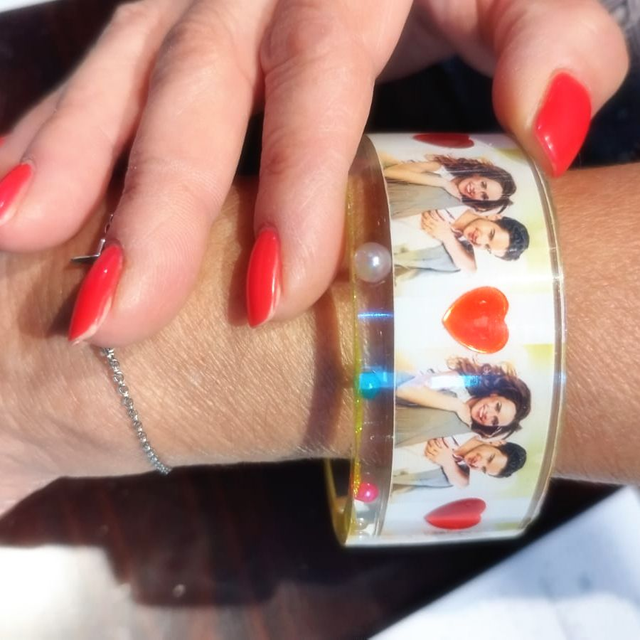 BRACCIALE IN CRISTALLO CHIMICO(RESINA) H:3cm lungo 17cm