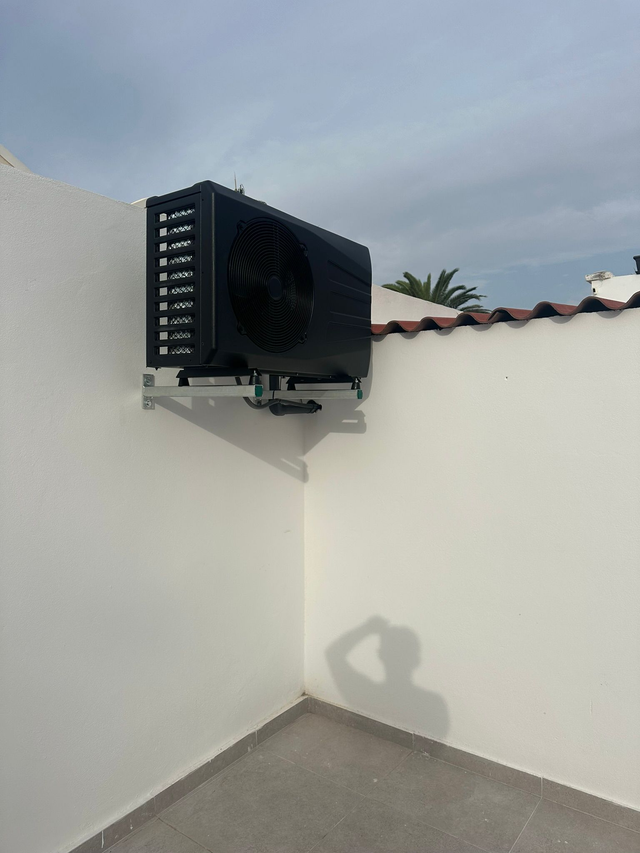 Soporte de Pared para Bomba de Calor - Kit Completo de Instalación