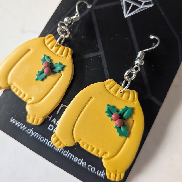  Christmas Sweater - Yellow Holly 