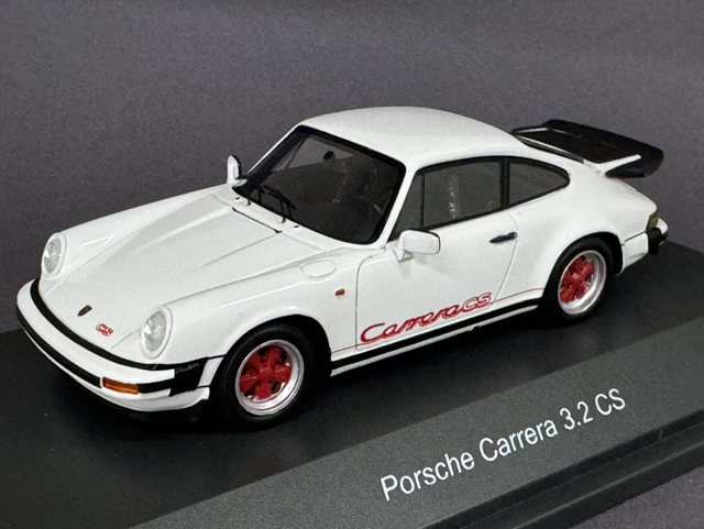 Porsche Carrera 3.2 CS weiss Schuco.Pro43 Spark 1:43 Resine Modell  (1)