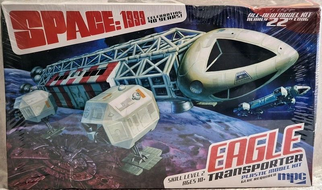 Space 1999 Eagle Transporter model kit