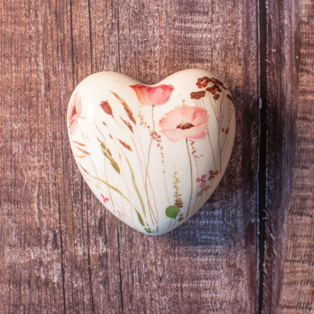 Heart Ornament with poppy detail 8.5cm