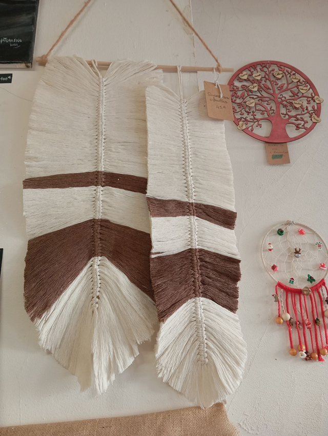 Suspension double feuilles en macramés