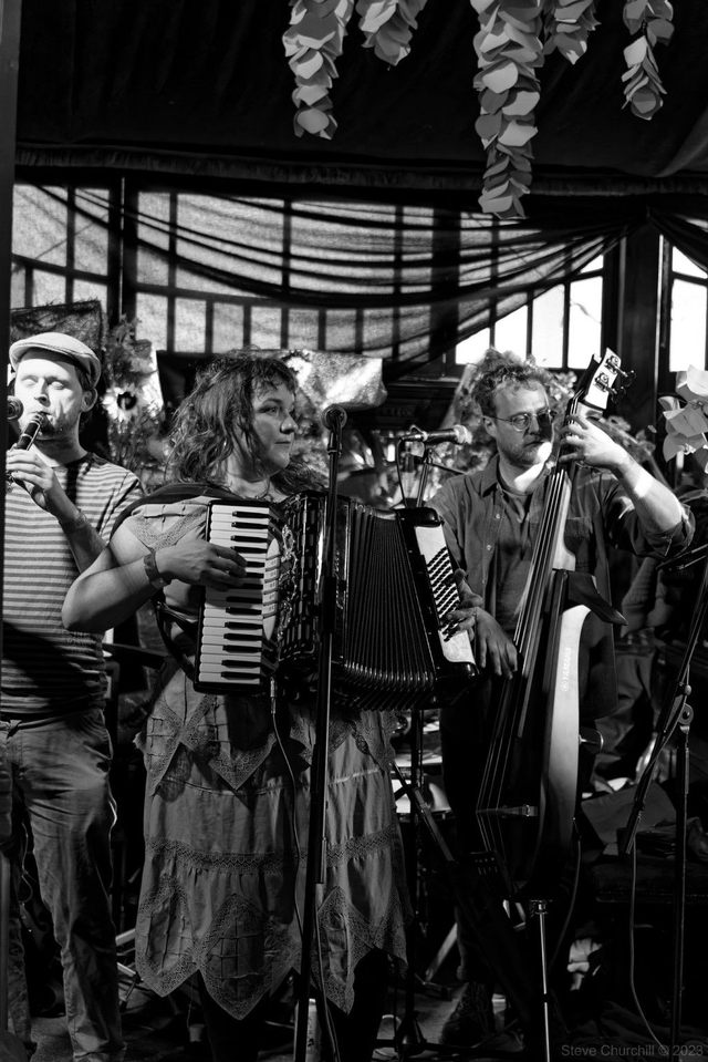  Around About Dusk Unwaged Rate | Tocyn Cyfradd Is