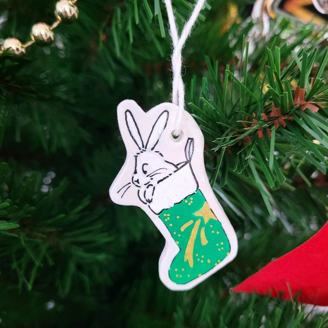 Suspension Lapin et chaussette de Noël verte