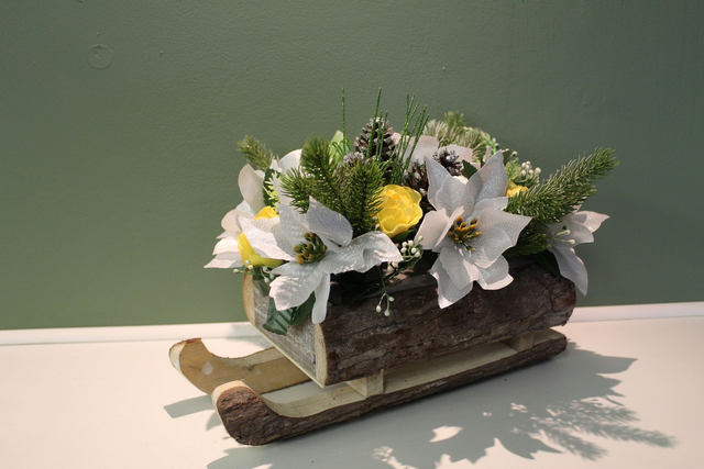 Festive Sleigh Arrangement – Artificial Flowers