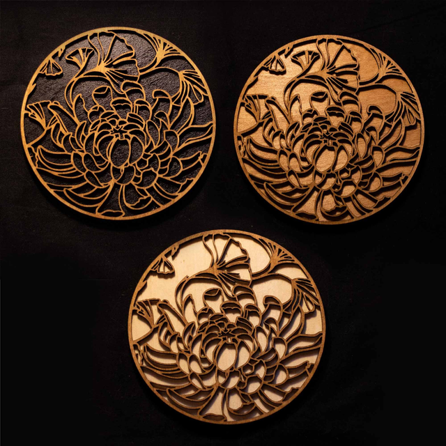 Sous-tasses en bois - motifs fleurs (à l'unité ou en lot)